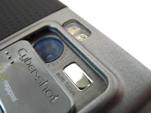    Sony Ericsson C702