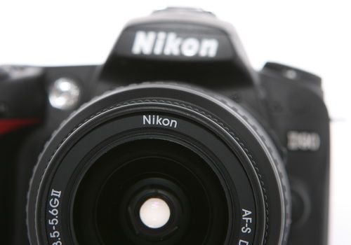 ����� Nikon D90