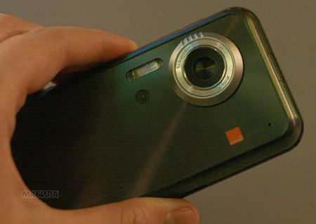 ������ ���������� � KC910 Renoir, ��� �20 ����� � �������� �������