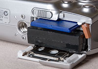 ����� Canon IXUS 750