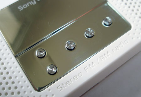 ����� ����� Sony Ericsson R306 Radio