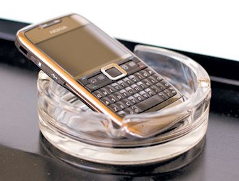 ����� ��������� Nokia E71