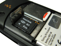    Sony Ericsson W902