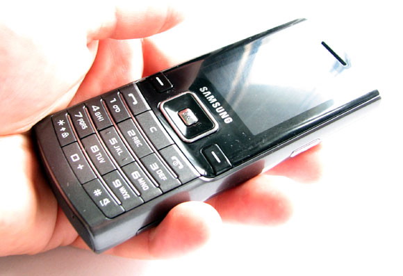 ����� ���������� �������� Samsung SGH-D780 DuoS