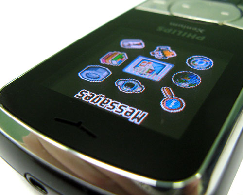 Обзор сотового телефона Xenium 9@9f