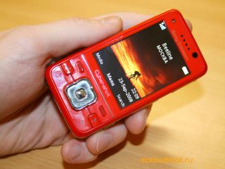   Sony Ericsson C903