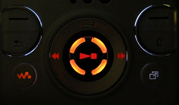 Обзор мобильного телефона Sony Ericsson W580i