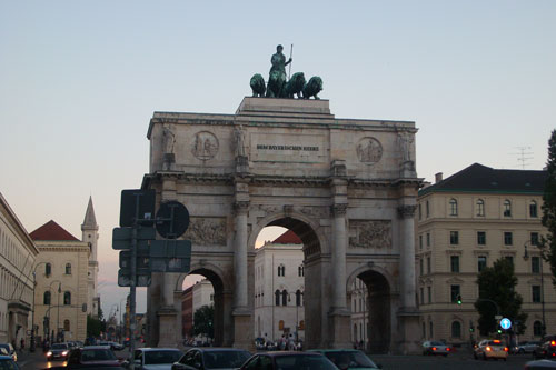 ����� �������� ������ Samsung L73