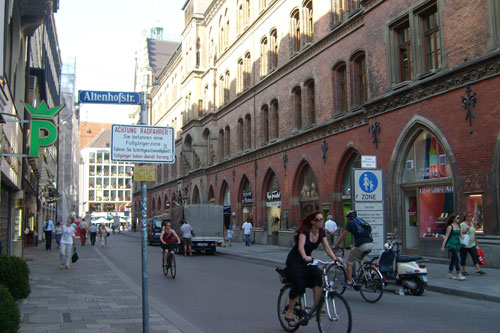 ����� �������� ������ Samsung L73