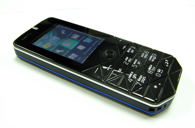 ����� ���������� �������� Nokia 7500 Prism