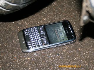 Nokia E71 ��� �������: ����-���� ������ ����������� QWERTY-���������