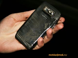 Nokia E71 ��� �������: ����-���� ������ ����������� QWERTY-���������