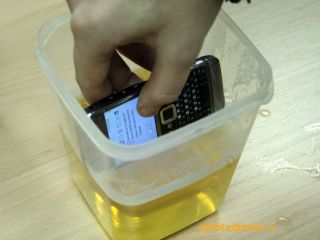 Nokia E71 ��� �������: ����-���� ������ ����������� QWERTY-���������