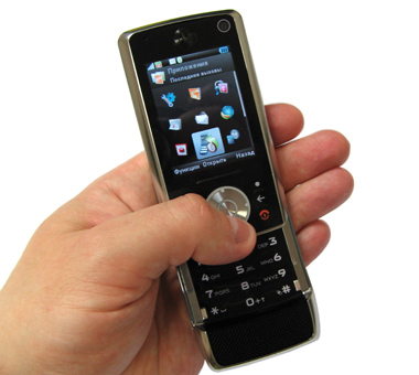 Обзор мобильного телефона Motorola RIZR Z10