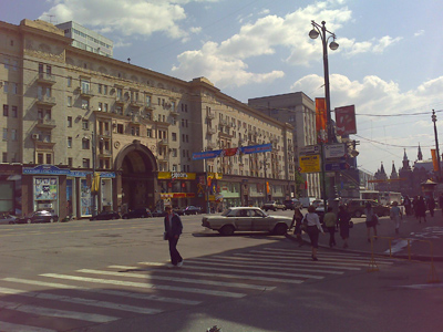 ����� ���������� �������� Motorola RIZR Z10