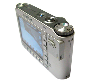   Samsung NV30