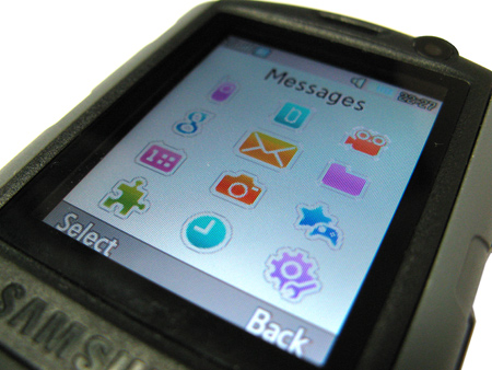 ����� ���������� �������� Samsung B2700