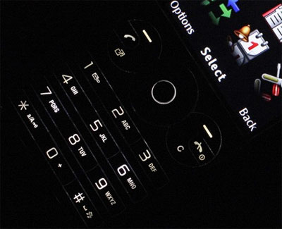 Sony Ericsson W902:  -