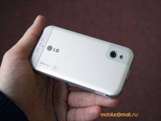 ��������������� ����� LG KM900 Arena: ������� ��� iPhone, ������� ����� iPhone