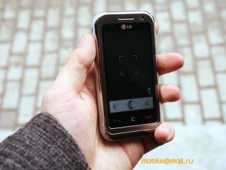 ��������������� ����� LG KM900 Arena: ������� ��� iPhone, ������� ����� iPhone