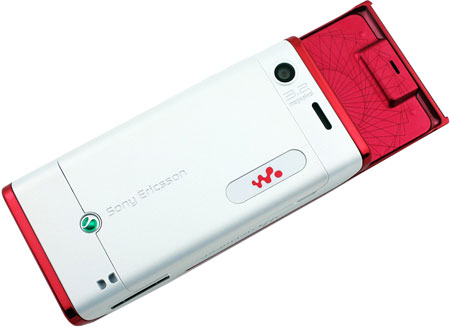 Sony Ericsson W595:  