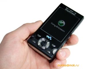   Sony Ericsson W995.  Walkman  8 