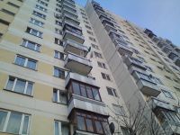   Sony Ericsson W995.  Walkman  8 