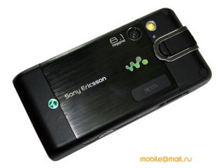   Sony Ericsson W995.  Walkman  8 