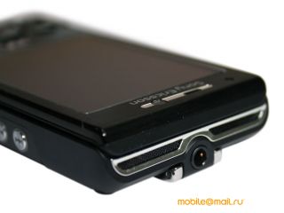   Sony Ericsson W995.  Walkman  8 