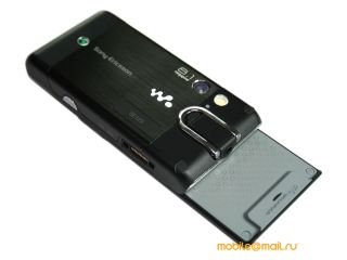   Sony Ericsson W995.  Walkman  8 