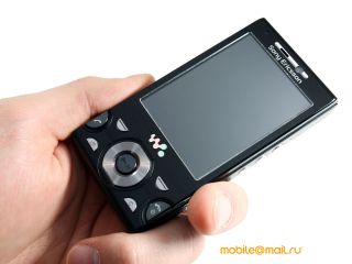   Sony Ericsson W995.  Walkman  8 