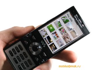   Sony Ericsson W995.  Walkman  8 