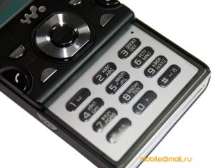   Sony Ericsson W995.  Walkman  8 