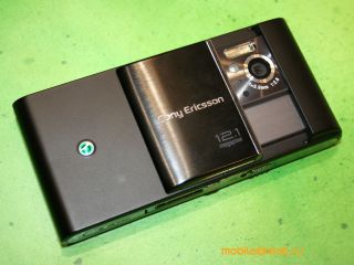 ��������� �������� Sony Ericsson Idou � 12 ��, ������ �����������