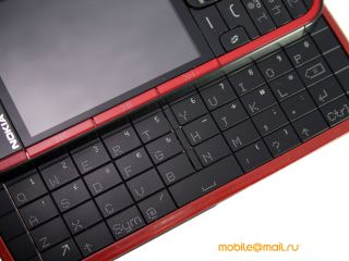   Nokia 5730.  XpressMusic  QWERTY