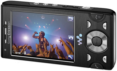 Sony Ericsson W995:    