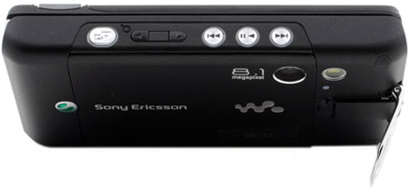 Sony Ericsson W995:    