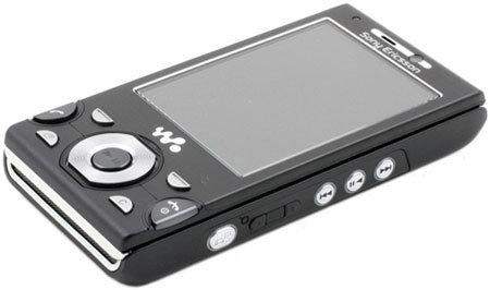Sony Ericsson W995:    
