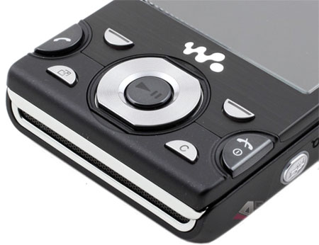 Sony Ericsson W995:    