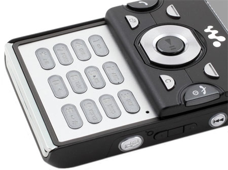 Sony Ericsson W995:    