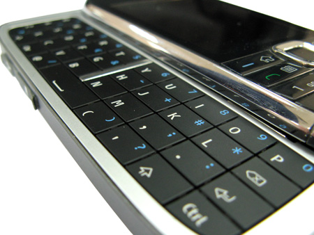    Nokia E75