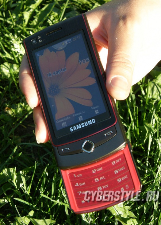  Samsung GT-S8300 UltraTouch:  