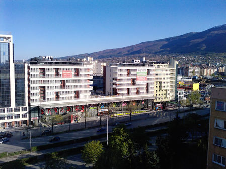 LG KM900 Arena:   S-