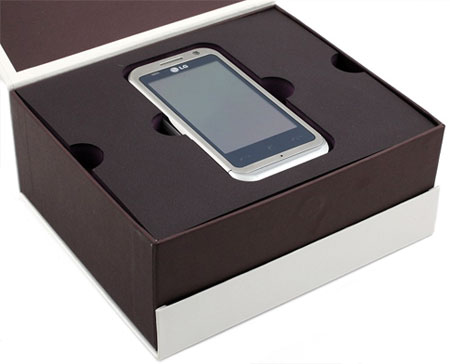 LG KM900 Arena:   S-