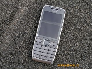  Nokia E52.   