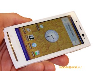   Sony Ericsson Xperia X10.   Android-