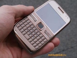 Nokia E72