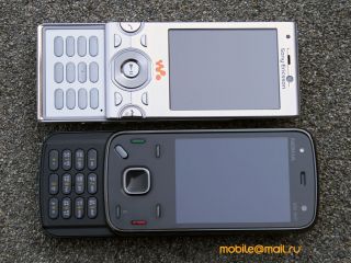 Nokia N86 8MP  Sony Ericsson W995