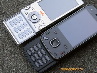 Nokia N86 8MP  Sony Ericsson W995