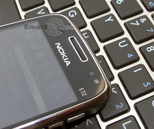 Nokia E72 smartphone